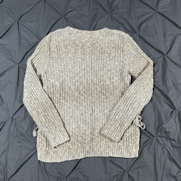 Lace up sweater - Picture 5 of 5